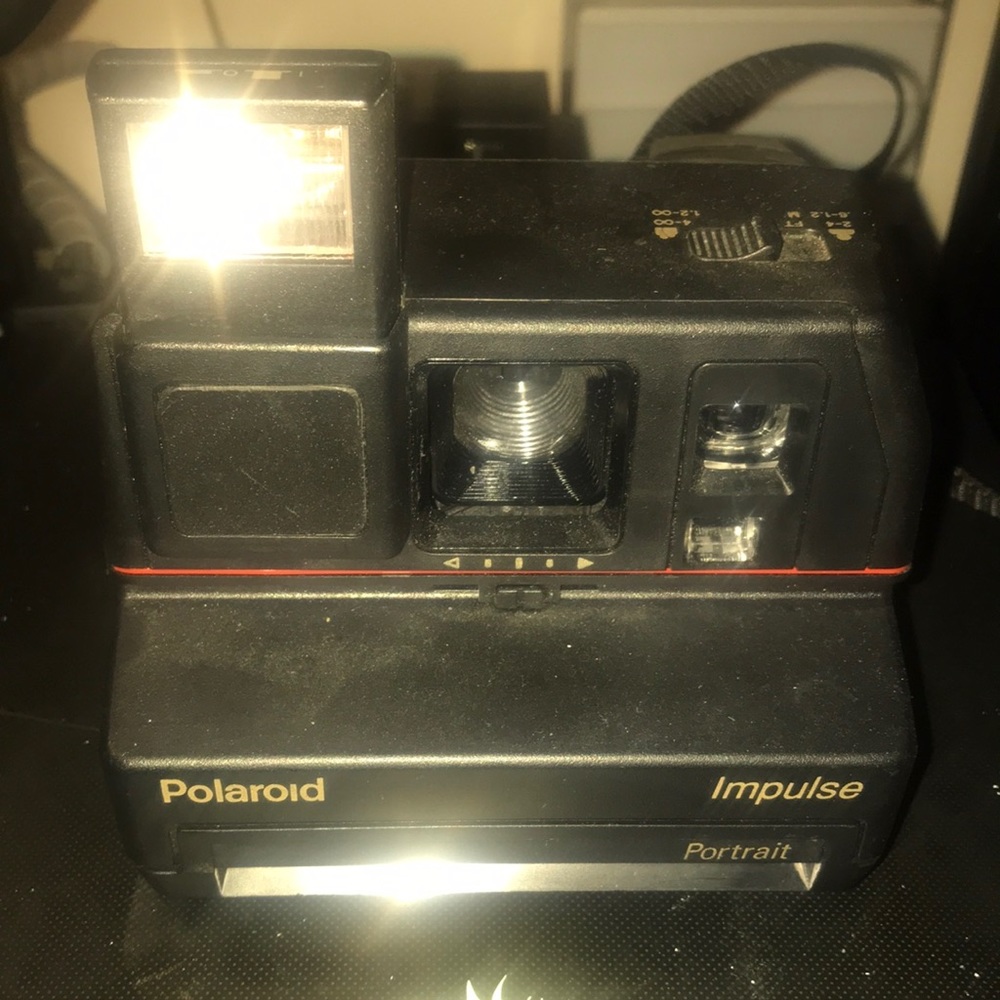 Polaroid Impulse Instant Camera (Works)